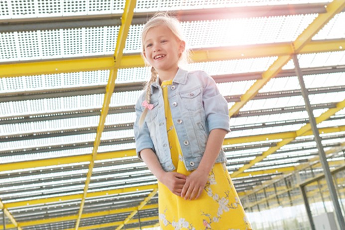 Alternatieve energie bronnen | Meisje in de zon
