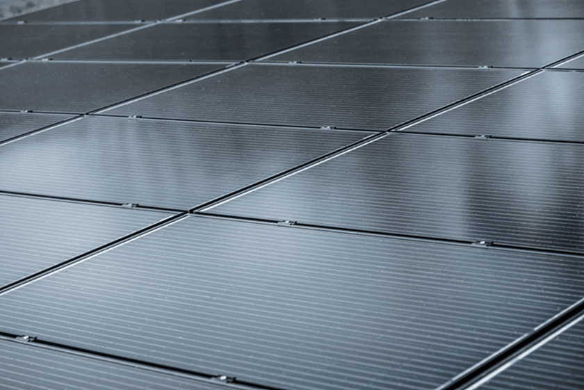 Groot aantal zonnepanelen van dichtbij - Zonnepanelen voor je bedrijf