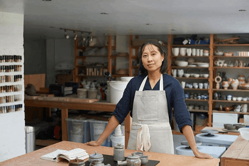 Vrouw in winkel